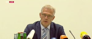 Pressekonferenz zu bundesweitem Missbrauchsfall (Screenshot).