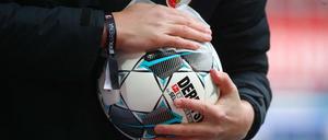 Die Kultur will sich die Reinlichkeitsgebote der Bundesliga abgucken.