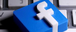 Seit Beginn der Corona-Krise hat die EU-Kommission regelmäßig Unmengen von Fake News beklagt.