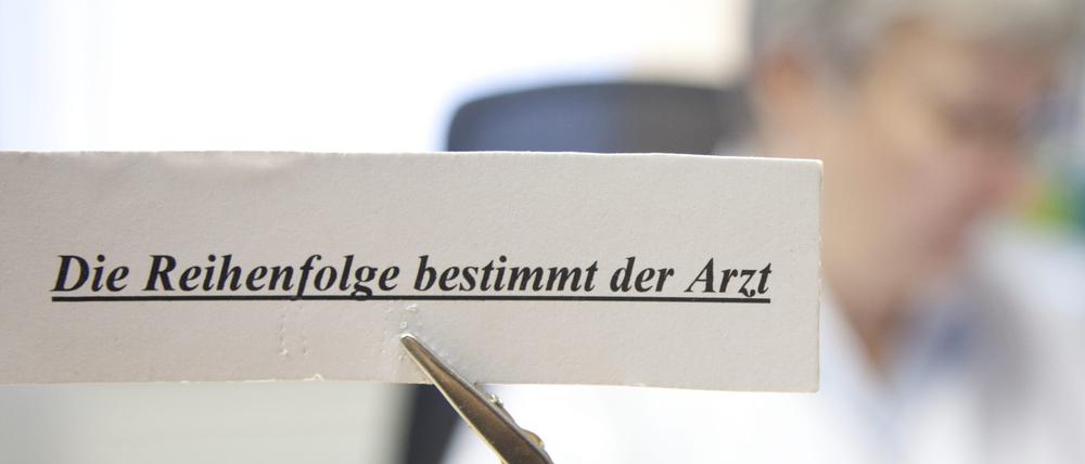 Die ADS fordert eine Schlichtungsstelle für Diskriminierungsfälle im Gesundheitswesen.
