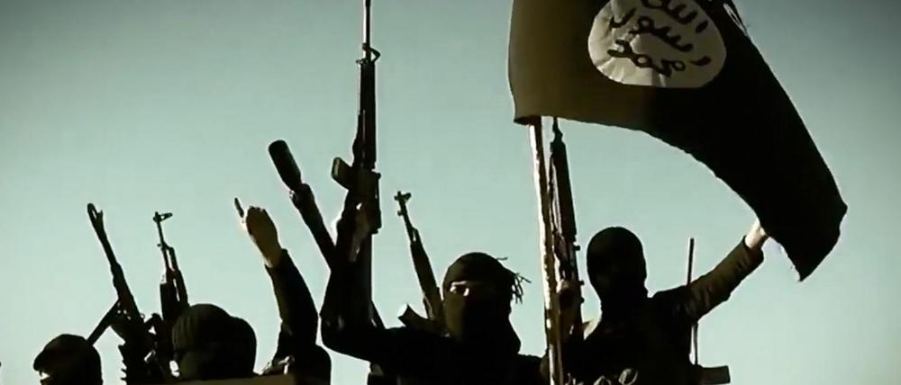 Dem IS wollte sich der 25-Jährige anschließen. Damals sei er radikalisiert und verblendet gewesen, sagt er heute.