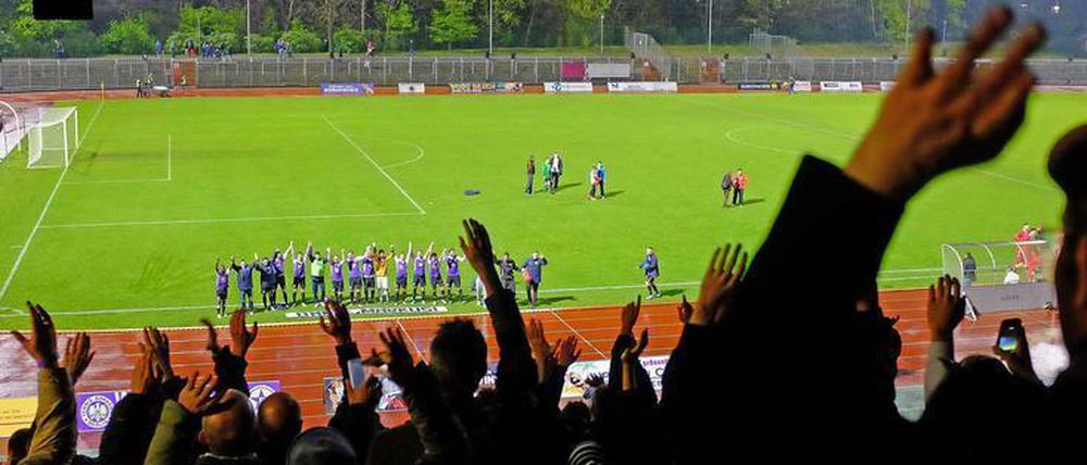 Tennis Borussia darf sich über den Aufstieg freuen.