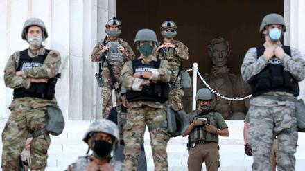 Nationalgardisten im Lincoln-Memorial in Washington (Archivbild vom 2. Juni) 