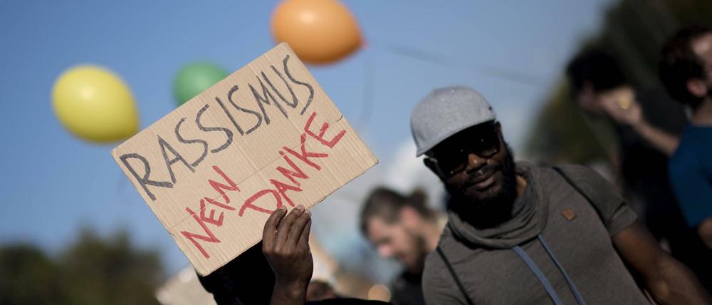 Der Kampf gegen Rassismus - schon im Oktober 2018 ein Thema bei "Unteilbar" in Berlin.