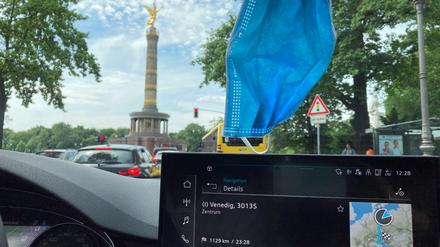 Wenn schon anstecken, dann doch lieber an der feuchten Aussprache eines singenden Gondolieres.