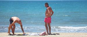 Abstand am Strand ist in diesen Tagen kein Problem – Besucher auf Mallorca fühlen sich so einsam wie lange nicht. Das soll sich jedoch bald ändern. Foto: Clara Margais/dpa