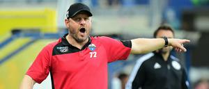 Trainer Steffen Baumgart lässt mit Paderborn bemerkenswerten Fußball spielen.