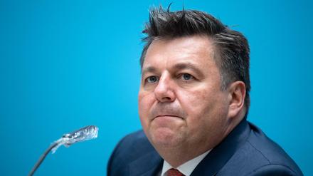 Andreas Geisel (SPD), Berlins Innensenator, bei der Pressekonferenz nach der Senatssitzung.