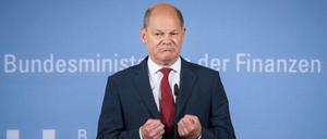 Finanzminister und Vizekanzler Olaf Scholz SPD bei einer Pressekonferenz zur Umsetzung des Konjunkturpakets.