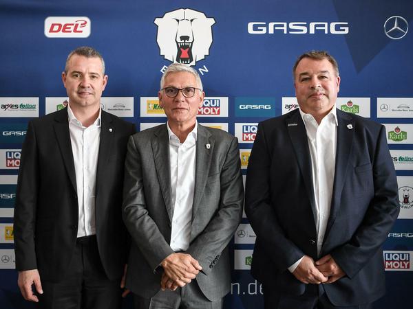 Männer mit Aufgaben: Cheftrainer Serge Aubin (v.l.n.r.), Geschäftsführer Peter John Lee und Sportdirektor Stephane Richer sind bei den Eisbären gefragt.