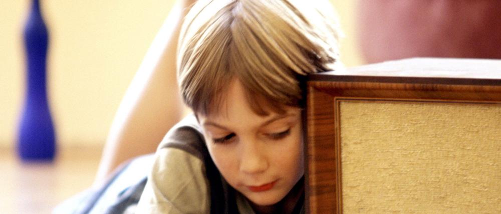 Durch narrative Sendungen im Funk würden Kinder Empathie entwickeln und lernen zuzuhören, so die Schriftstellervereinigung PEN.