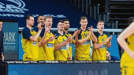 Lange Bank: Mit 15 Spielern ist Alba Berlin beim BBL-Finalturnier in München dabei.