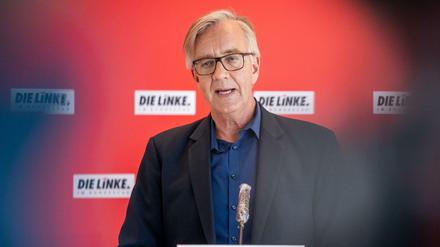 Wird innerhalb seiner Partei wegen seinen Äußerungen zu Polizeigewalt in Deutschland kritisiert: Dietmar Bartsch (Die Linke) 