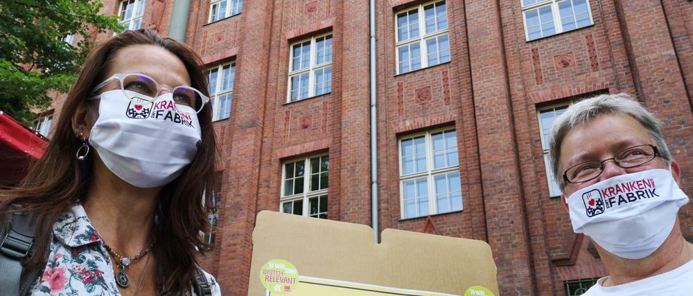 Protest vor den Senatsgesundheitsverwaltung, immer wieder dabei: Pflegende aus den landeseigenen Vivantes-Kliniken.