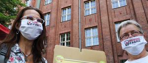 Protest vor den Senatsgesundheitsverwaltung, immer wieder dabei: Pflegende aus den landeseigenen Vivantes-Kliniken.