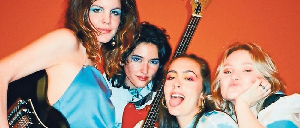 Die Hinds aus Madrid starteten als Duo, seit 2014 sind sie zu viert. 