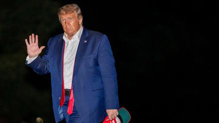Harte Landung. Trump nach der Rückkehr vom Wahlkampfauftritt im Garten des Weißen Hauses.