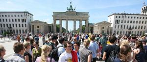 Der Pariser Platz vor dem Brandenburger Tor - als Corona noch kein Thema war. 