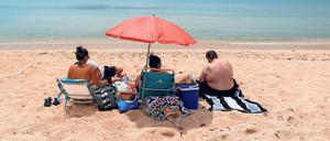 Volksvertreter. Trotz Corona dürfen die Deutschen nach Mallorca.