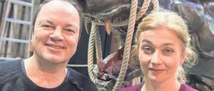 Ganz oldschool. Lutz Hübner und Sarah Nemitz. 30 Stücke des Autorenpaares sind jährlich auf deutschen Bühnen zu sehen.