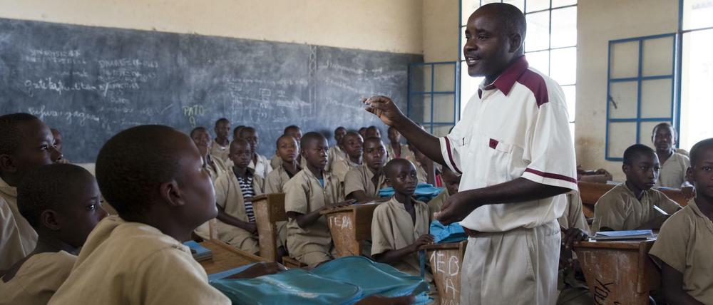 Eine Schule in Rumonge, im Süden von Burundi. Die Welt ist laut einem Unesco-Bericht noch sehr weit vom Ziel einer Schulbildung für alle entfernt.