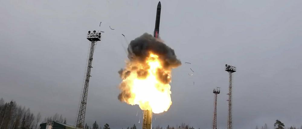 Putins ganzer Stolz: Start der russischen Hyperschallrakete "Avangard".