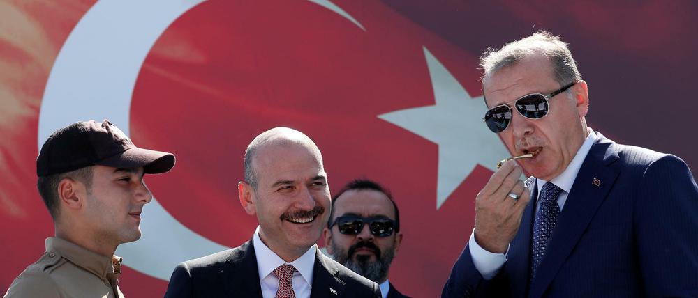 Der türkische Präsident Recep Erdogan gibt den Ton an. Nur die Wirtschaftskrise kann ihn straucheln lassen.