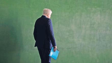 Horst Seehofer hat die Veröffentlichung des Verfassungsschutzberichtes überraschend verschoben. 