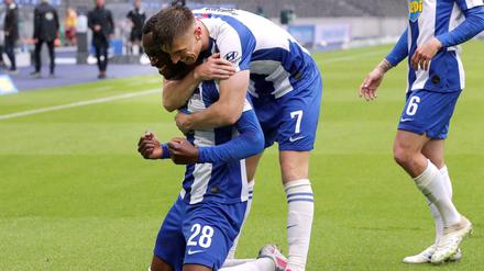 Zugeschnappt: Hertha konnte sich über einen 2:0-Sieg gegen Leverkusen freuen.