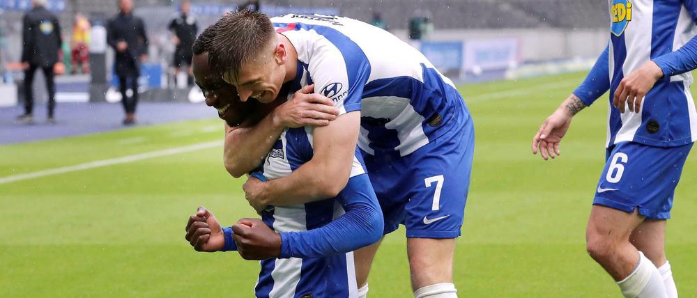 Zugeschnappt: Hertha konnte sich über einen 2:0-Sieg gegen Leverkusen freuen.