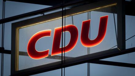 Das leuchtet: Die Zentrale der Partei in Berlin. Am Freitag, den 26. Juni wird die CDU 75 Jahre alt.
