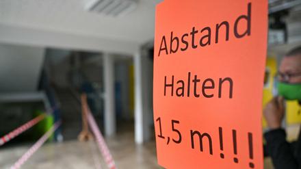 An den Berliner Schulen sollen sollen die bisher geltenden Abstandsregeln aufgehoben werden. (Symbolbild)