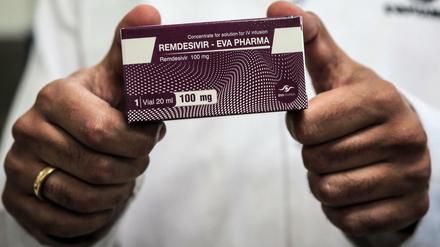 Eine fünftägige Behandlung mit Remdesivir soll pro Patient rund 2000 Euro kosten.