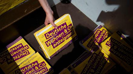 Die Initiative „Deutsche Wohnen &amp; Co enteignen“ hat im Juni 2019 rund 77.000 Unterschriften bei der Innenverwaltung eingereicht.