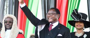 Neuer Präsident von Malawi: Lazarus Chakwera (M)