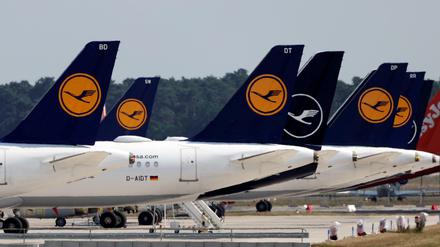 Lufthansa-Aktionäre stimmen für staatliches Rettungspaket.