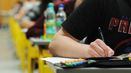 Klassenarbeit statt Prüfung, lautet das Programm der Zehntklässler in Berlin.