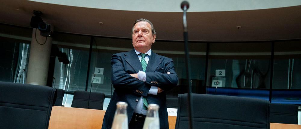 Ex-Kanzler Gerhard Schröder (SPD) im Wirtschaftsausschuss des Bundestags zum Pipeline-Projekt Nord Stream 2