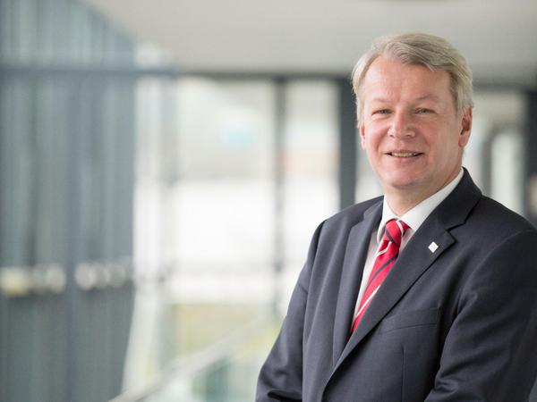 Ein Porträtbild von Peter Liggesmeyer.