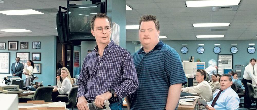 Zwei gegen die Medien: Richard Jewell (Paul Walter Hauser, re.) und sein Anwalt Watson Bryant (Sam Rockwell). 