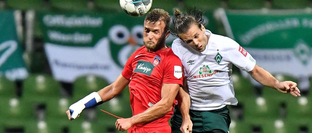 Enge Angelegenheit: Zwischen Bremen und Heidenheim ging es zur Sache.