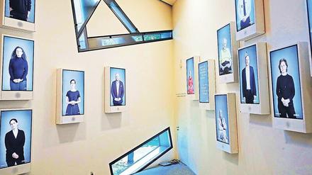 Stimmen an der Wand: Die Videoinstallaion "Mesubin" im Jüdischen Museum Berlin.