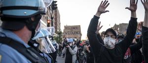 In Chicago gab es, wie hier zu sehen, im Nachgang zum Tode von George Floyd Proteste. Manche davon eskalierten.
