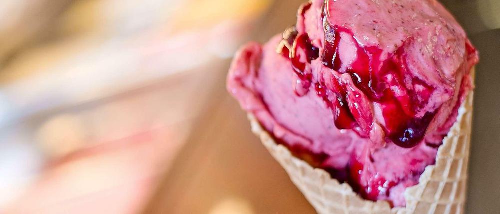 Mmmh, mitnehmen! Bei vielen Berliner Eisdielen kann man Eis zum Abholen oder Liefern bestellen.