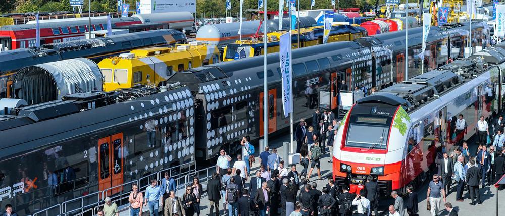 Vollgeparktes Gleisgelände. Die internationale Bahnverkehrsmesse InnoTrans fand zuletzt im September 2018 statt.