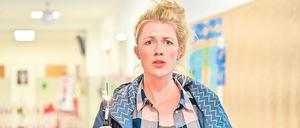 „Lehrerin auf Entzug“. Christine Eixenberger, 33, Schauspielerin („Marie fängt Feuer“) , Kabarettistin und Ex-Lehrerin. In einer neuen sechsteiligen ZDF-Comedyserie (ab Freitag in der ZDF Mediathek, ab 28. Juli auf ZDFneo) spielt sie eine Grundschullehrerin, die eine Homeschooling-Musterklasse eröffnen soll. 