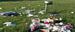 Ob sich solche Bilder mittels einer Info-Kampagne zur Nutzung von Mülleimern vermeiden lassen? Wir werden sehen.