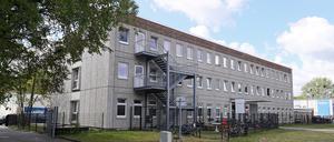 In Gemeinschaftsunterkünften für Geflüchtete, wie hier in Potsdam, lassen sich die Hygienebestimmungen kaum umsetzen. 