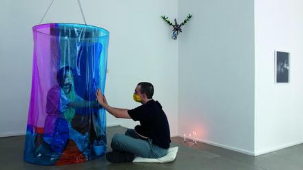 Auch Selina Lauts Performance „Praying Mantis“ ist im Rahmen des Seminars „Weltuntergang“ entstanden.