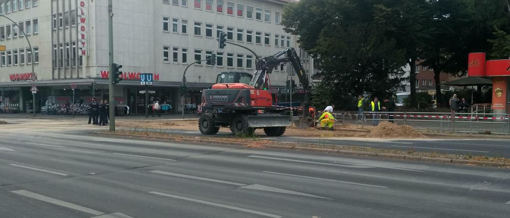 Wegen eines Rohrbruchs wurde der Tempelhofer Damm am Donnerstag gesperrt.